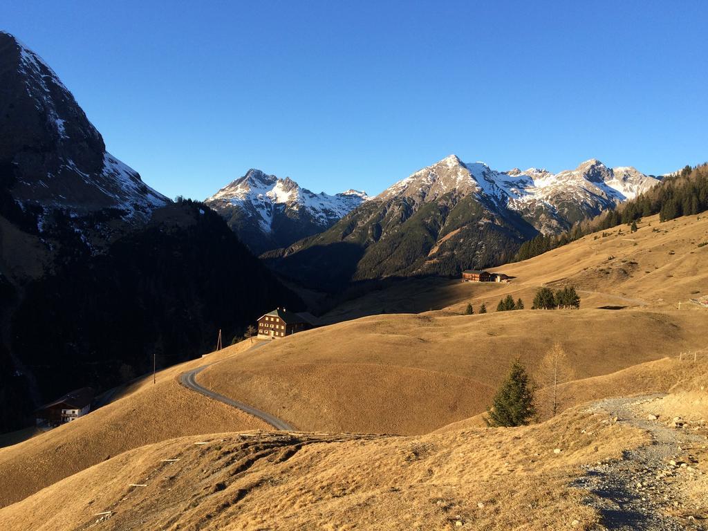 Haus Waldrast Lägenhet Elbigenalp Exteriör bild